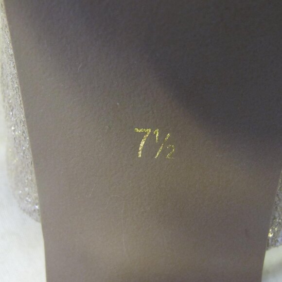 Seychelles Adapt Silver Leather Upper Heels - 3 Inch Heels - Picture 6 of 8